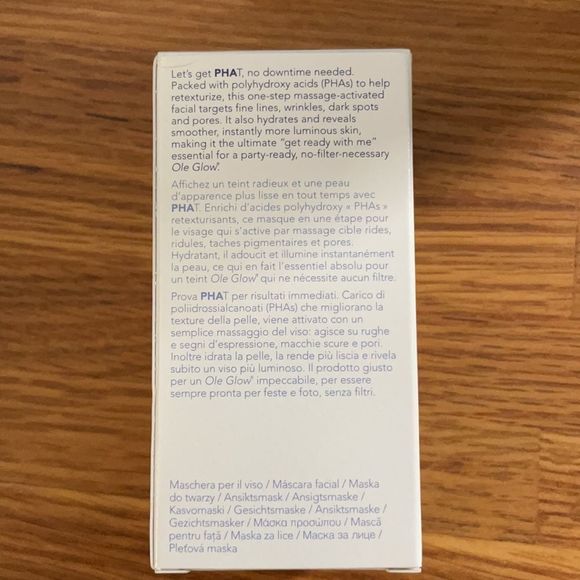 Ole Henriksen PHAT Glow Facial - Picture 3 of 4